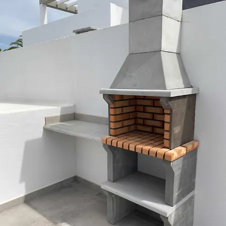 Dedal Con Piscina Y Barbacoa Disfrutar *